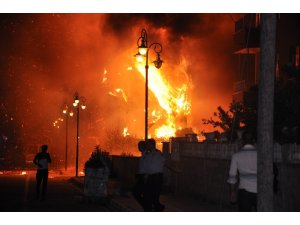 Reyhanlı’da boya deposundaki yangında 7 kişi yaralandı