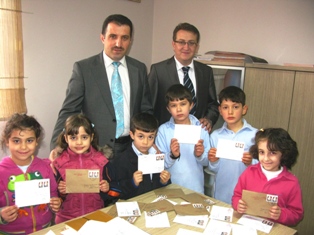 İlk mektuplarını Mehmetçiğe gönderdiler
