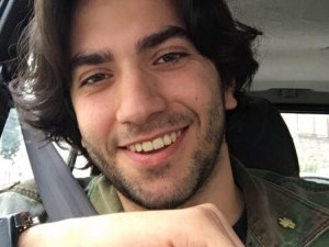 Kamyonla çarpışan motosiklet sürücüsü genç hayatını kaybetti