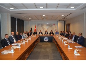 Halıcılar yeni pazarları mercek altına alıyor