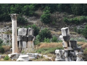 Muğla'daki 3 bin yıllık "Kutsal Yol" gün yüzüne çıkarılıyor