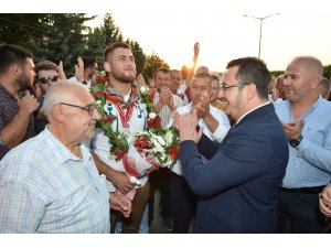 Kırkpınar’ın fatihine muhteşem karşılama