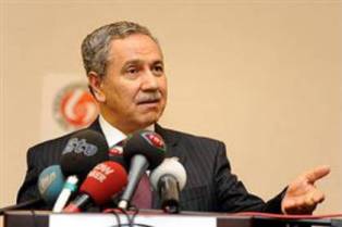 Bülent Arınç CHP'yi çarşafa doladı!