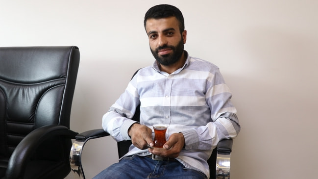 O artık çay içemiyor... Çayına tüküren kahveciden şikayetçi oldu