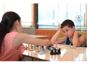 Dünya çapında satranç sporcuları yetiştirilecek