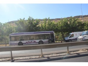 Seyir halindeki otobüs bir anda alev aldı