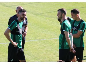 Konyaspor, Bolu kampında ilk antrenmanına çıktı