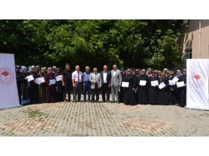 Tavşanlı’da 40 bayan kursiyere bitki yetiştiriciliği belgesi