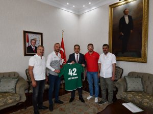 Nalçacı Grubu’ndan Vali Toprak’a ziyaret
