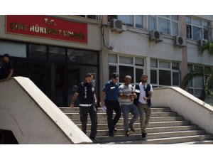 Çine’de hırsızlıktan araması olan iki kişi yakalandı