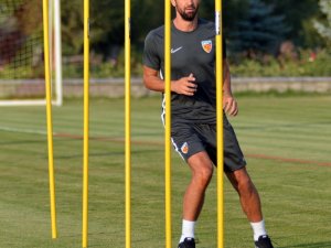 Kayserispor’un yeni transferleri idmanda