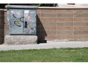 Sivas’ta adliye lojmanları önünde şüpheli paket paniği