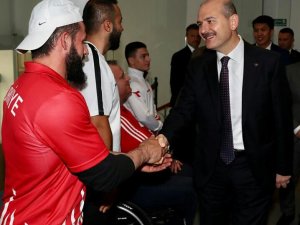 Bilek güreşçilerinden 2 gümüş 1 bronz madalya