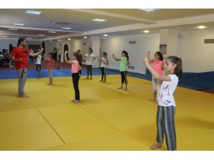 ‘6 Aylık Çoklu Branş Eğitim Modülü’ Mersin’de başladı