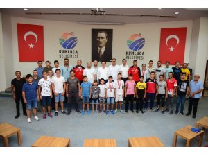 Pehlivanlar Başkan Köleoğlu’nu ziyaret etti