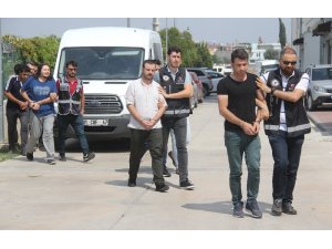 Adana merkezli 8 ilde FETÖ operasyonu