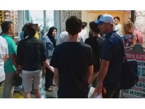 İtfaiyenin kedi kurtarması sırasında oteline zarar verildiğini iddia eden kadın ortalığı birbirine kattı