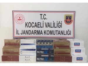 Takside kaçak sigara transferine operasyon: 2 gözaltı