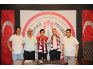 Karaköprü Belediyespor’dan iç transfer hamlesi