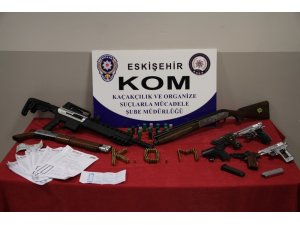 Operasyonda cephanelik ele geçirildi