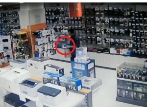 Çaldıklarını müşteri kılığına giren polis ekiplerine satmaya çalışırken yakalandı