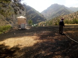 Hakkari’de korkutan yangın