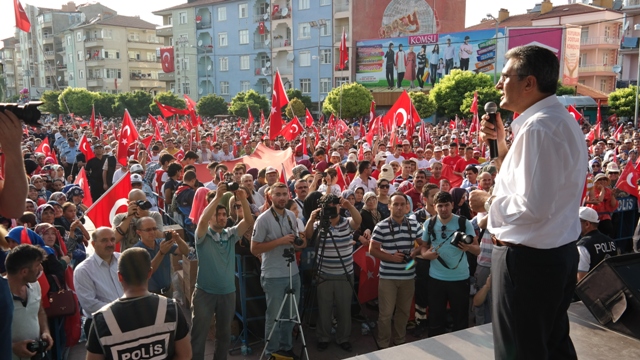 Konuk: Darbenin asıl hedefi millettir