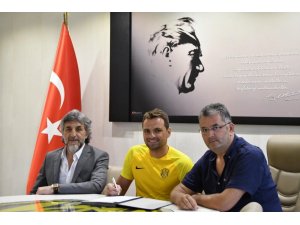 MKE Ankaragücü, Ante Kulusic ile sözleşme uzattı