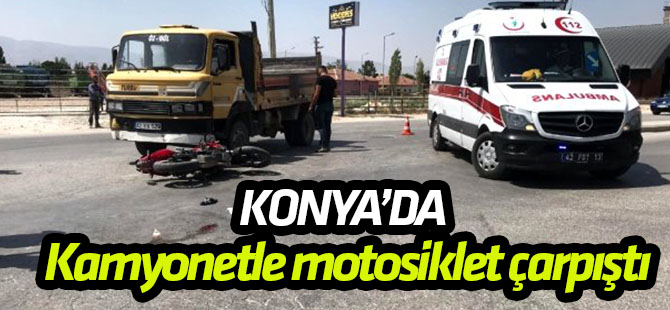 Kamyonetle motosiklet çarpıştı: 2 yaralı