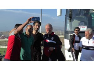 Mustafa Denizli'den Falcao ve Costa yorumu