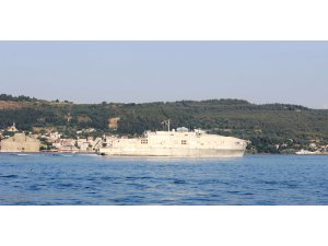 ABD askeri gemisi Çanakkale Boğazı'ndan geçti