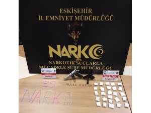 Eskişehir’de zehir taciri iki şüpheli yakalandı