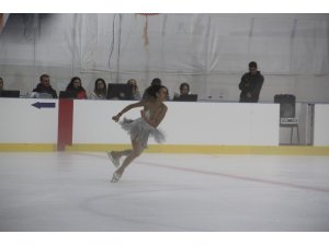 “Artistik Buz Pateni Junior Grand Prix Seçme” yarışması başladı