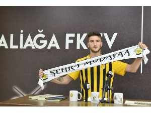 Aliağa FK, üç ismi daha renklerine bağladı