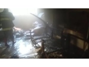 Ateşle oynayan çocuk evi yaktı