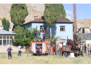 Van’da nefes kesen rehine kurtarma operasyonu