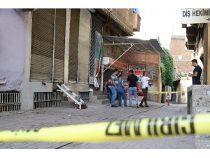 Diyarbakır’da baba ve oğluna silahlı saldırı: 1 yaralı