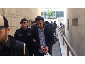 Silah kaçakçılığından yargılanan polislere tahliye