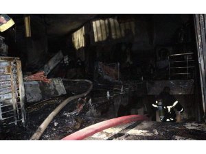 Kızıltepe’de mağaza yangını