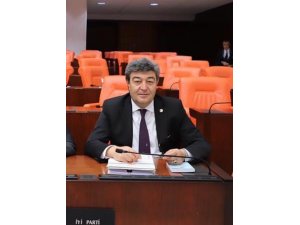 İYİ Parti Kayseri Milletvekili Ataş, "15 Temmuz Hain Darbe Girişimi Sürecini Sebep Olan Her Şeyi Kınıyor, Yapanları da Lanetliyorum"