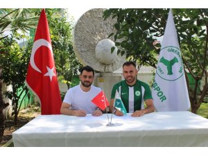 Özgür Can Özcan ve Mehmet Güven Giresunspor’da