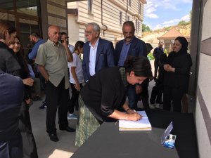 HDP'den Dengir Mir Mehmet Fırat'ın ailesine taziye ziyareti