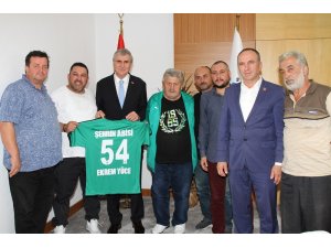 Başkan Yüce: “Hep birlikte Sakaryaspor’un etrafında kenetleneceğiz”