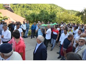 Öldürüldüğü camide son yolculuğuna uğurlandı