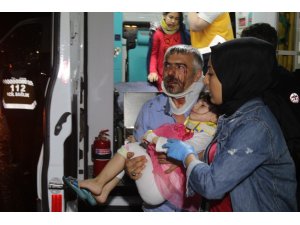 Kocaeli’de 2 otomobil kafa kafaya çarpıştı: 2’si çocuk 5 yaralı