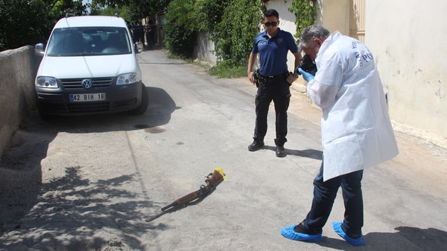Konya'da komşuların kavgası kanlı bitti... 17 yaşında katil oldu...