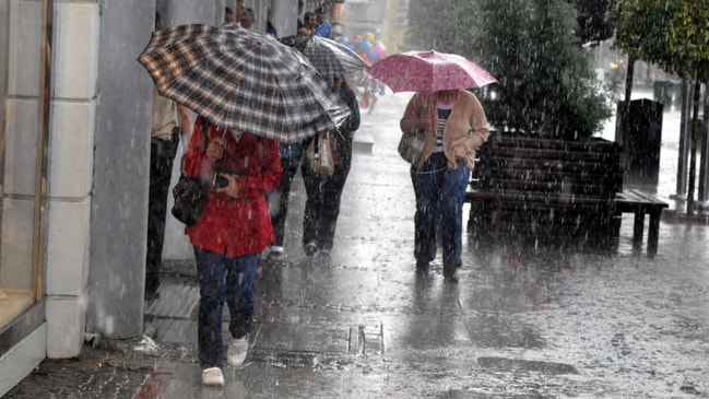 Sel baskınlarına dikkat... Meteoroloji'den kuvvetli yağış uyarısı!