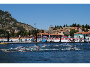 Eğirdir Triatlonu nefesleri kesti