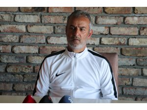 DÜZELTME - "Michael Frey transferinde kesinleşmiş bir şey yok" başlıklı haberimizin ilk spotunda, girişinde ve içeriğinde yer alan "Barış Albayrak" ifadesi "Barış Alıcı" olarak değiştirilmiştir.