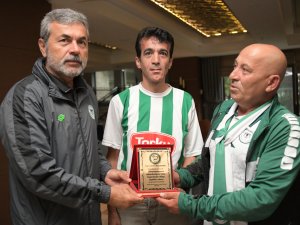 Taraftarlardan ziyaret